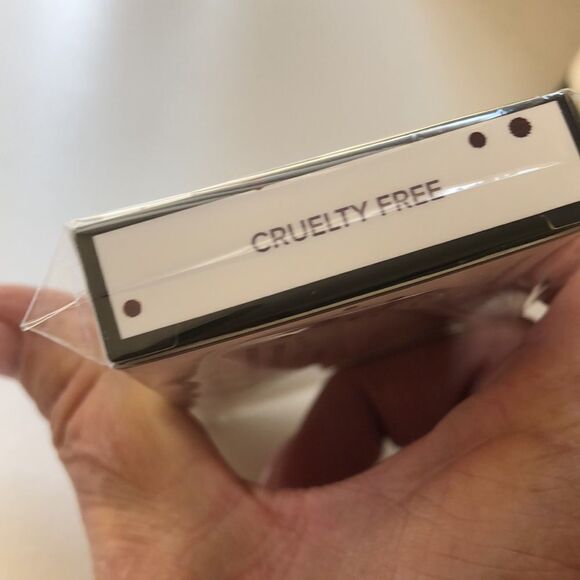 Lashaholic Luxury Lashes in Kiss Me NIB - Picture 4 of 4